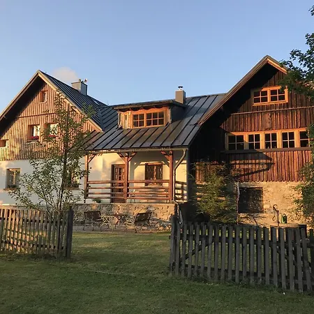 Na Slučím Tahu Apartamento Prasily